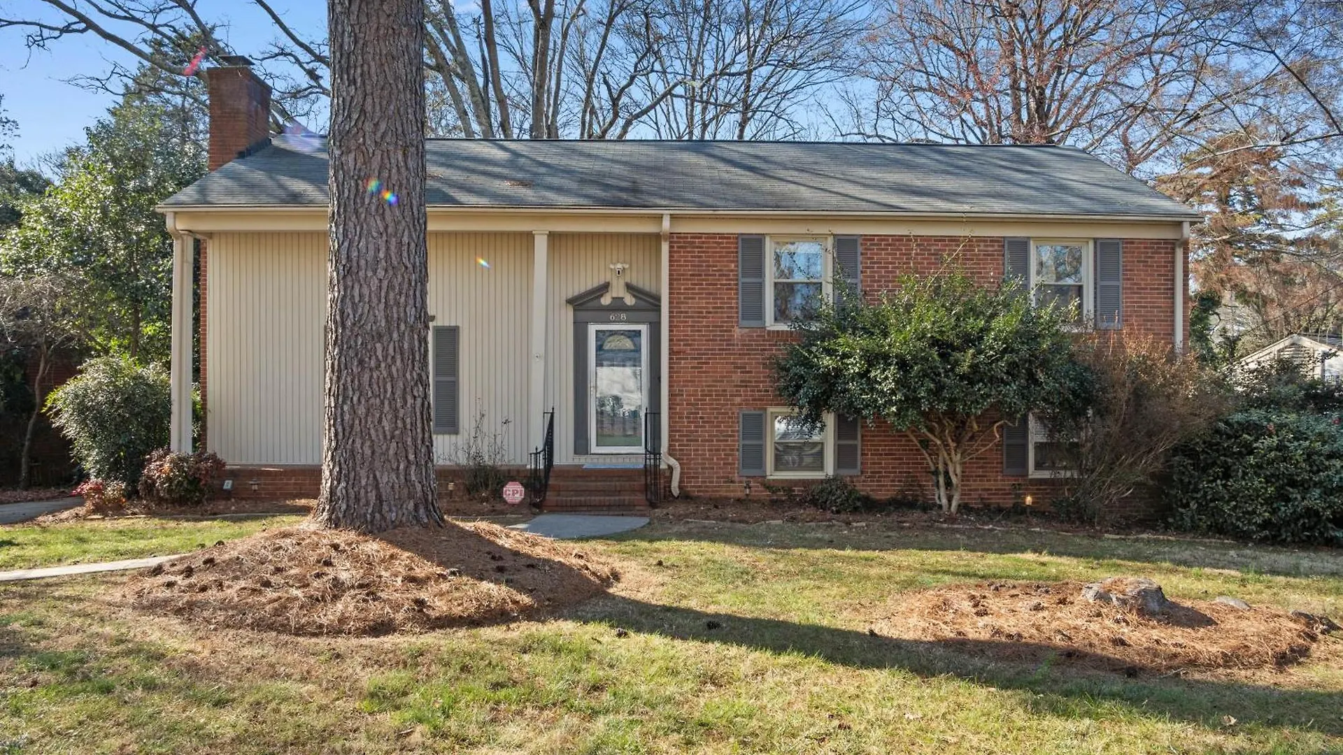 Elegant 4Bd Retreat - Backyard Bbq & Theater Room Charlotte Holiday home