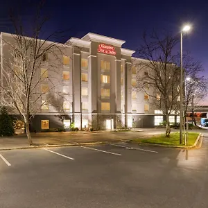 3* Отель Hampton & Charlotte-airport